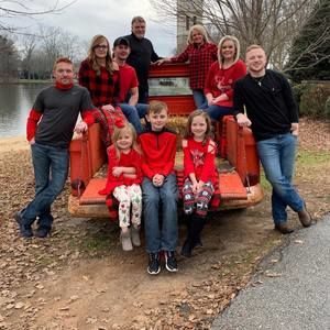 Meet your Posher, Jennifer gina